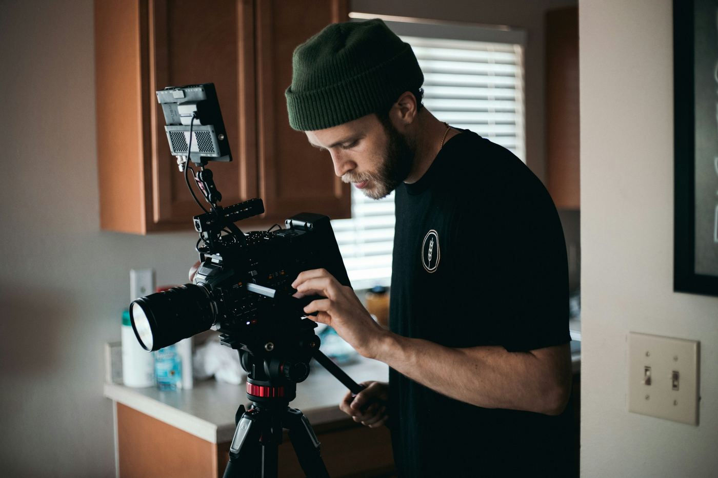 man with a camera - How Long is the Average Commercial